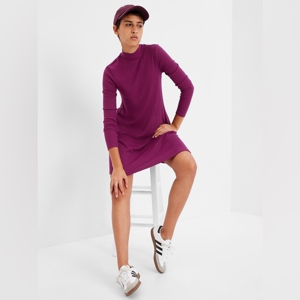 NWT - GAP - Huckleberry purple Long Sleeve Mock Neck Dress. Medium Tall.